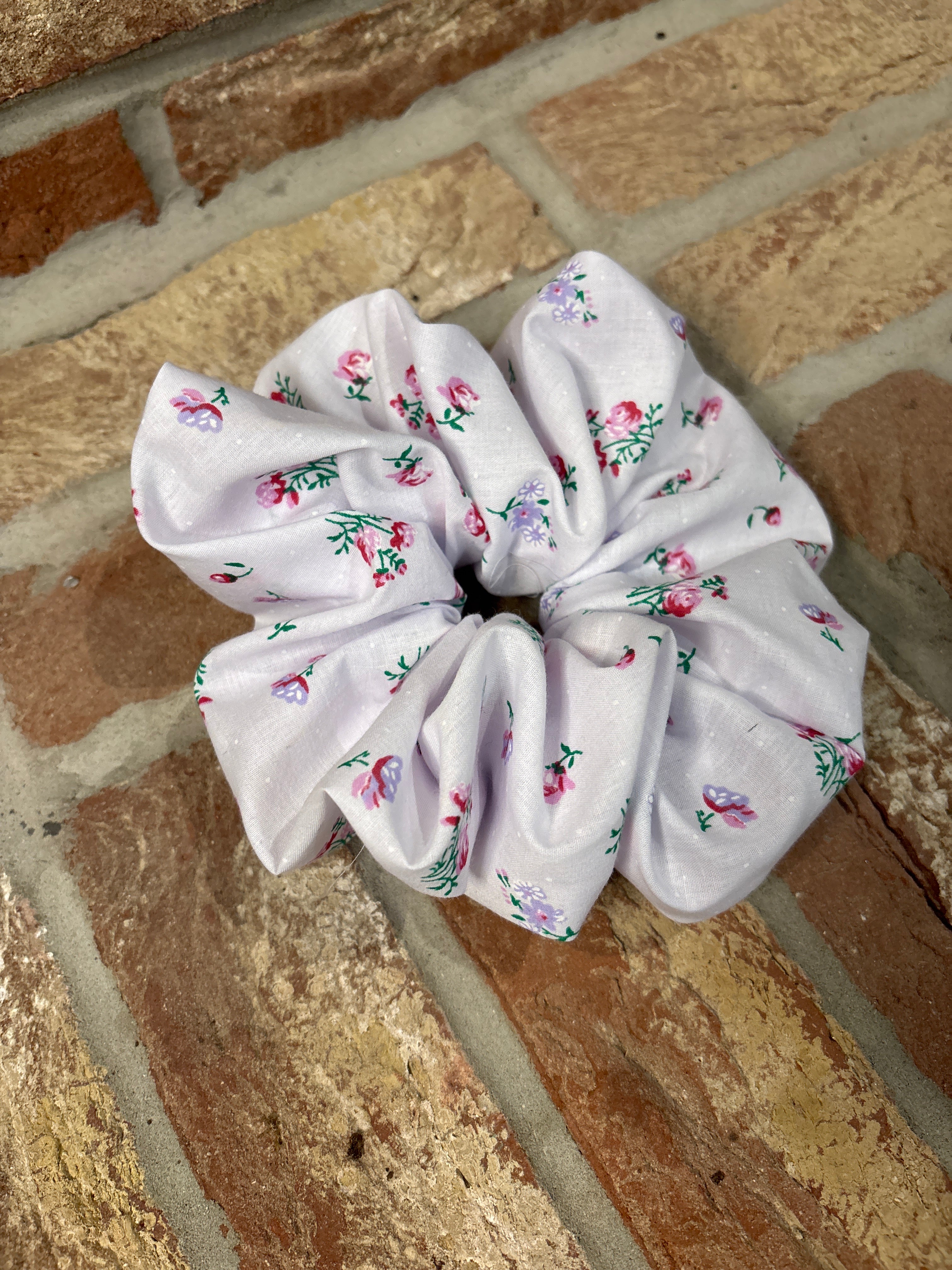 Jumbo White Floral Cotton Scrunchie with Pink Flowers